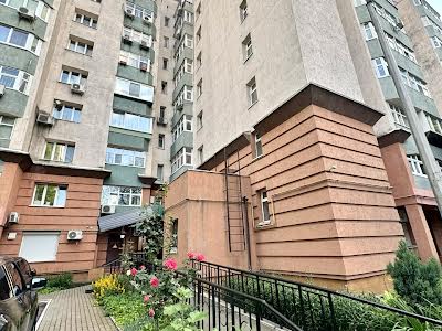 квартира за адресою Рибальська вул., 8