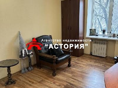 квартира за адресою Чарівна вул., 38