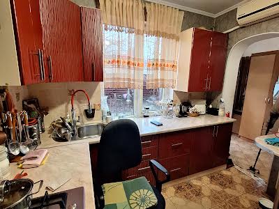дом по адресу Ефима Геллера ул. (Жовтневої Революції)