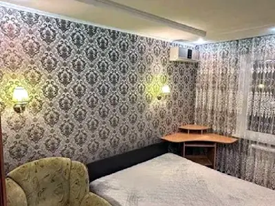 квартира за адресою Героїв України вул., 14 