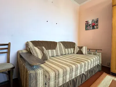 квартира за адресою Озерна вул., 24