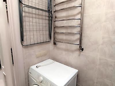 квартира за адресою Соборна вул., 103/21