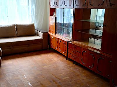 квартира за адресою Академіка Булаховського вул., 42/43