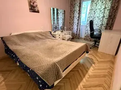 квартира по адресу Авиаконструктора Антонова ул., 7