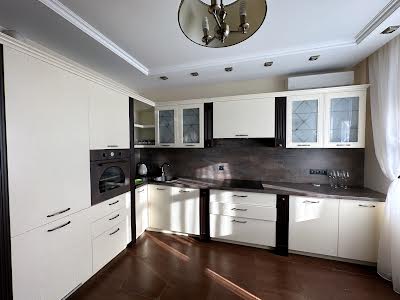 квартира за адресою Драгоманова вул., 40з