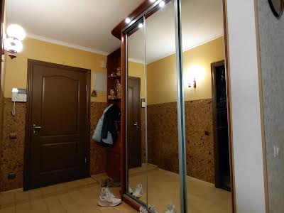 квартира за адресою Якуба Коласа вул., 2