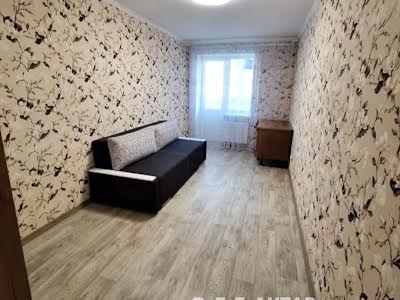 квартира за адресою Соборна вул. (50 років Жовтня), 7