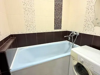 квартира за адресою Верховної Ради бульв., 28