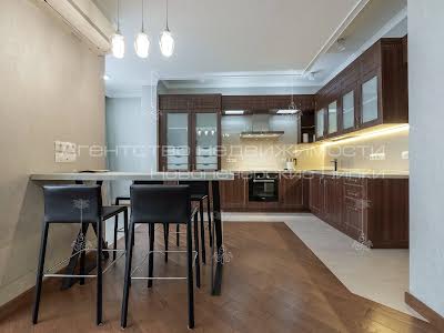 квартира по адресу Андрея Верхогляда ул. (Михайла Драгомирова), 7