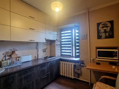 квартира за адресою Привокзальна вул., 10