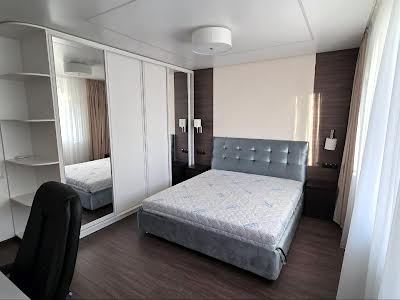 квартира за адресою Композитора Мейтуса вул., 4