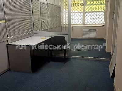 коммерческая по адресу Соборности просп. (Воззʼєднання), 7а