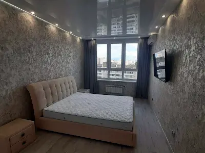 квартира за адресою Драгоманова вул., 10