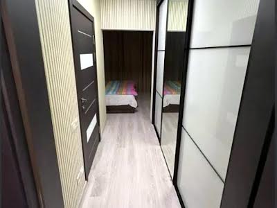 квартира за адресою Бориса Гмирі вул., 12-Б