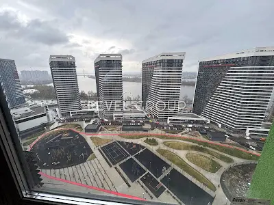 квартира за адресою Причальна вул., 10