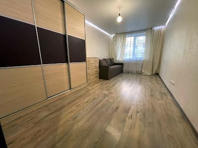 квартира за адресою Сагайдачного вул., 15