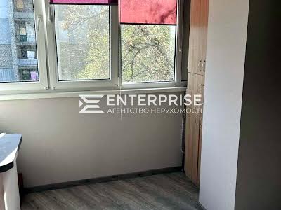 квартира за адресою Празька вул., 32
