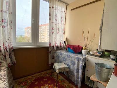 квартира за адресою Лазурна вул., 30б