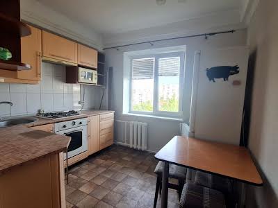 квартира за адресою Оболонський просп., 16-Б