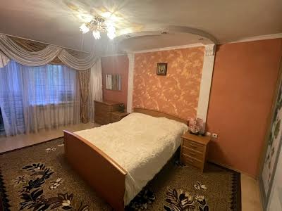 квартира за адресою Степана Бандери вул., 49/2