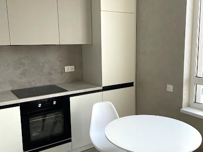 квартира за адресою Салютна вул., 2к8