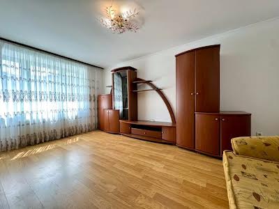 квартира за адресою Сергія Корольова вул., 10-А