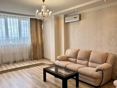 квартира за адресою Героїв Оборони вул., 10-А