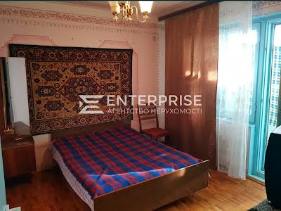 квартира за адресою Рональда Рейгана вул., 9-Г