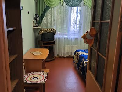 комната по адресу Ревуцкого ул., 20