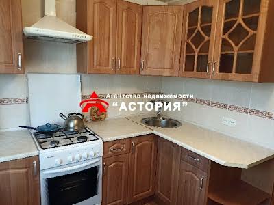 квартира за адресою Українська вул., 31
