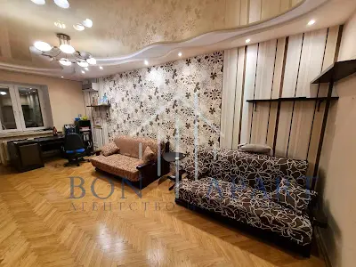 квартира за адресою Срібнокільська вул., 24