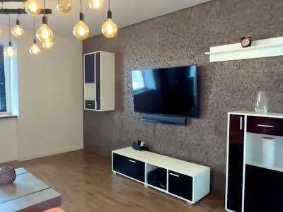 квартира по адресу Мостобудівників ул., 18