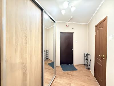 квартира за адресою Єлизавети Чавдар вул., 28