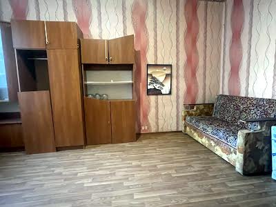 квартира за адресою Павла Чубинського вул., 4-А