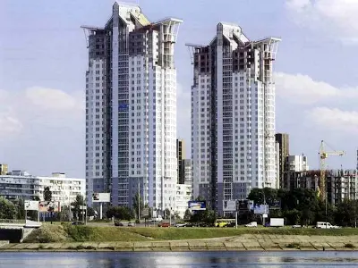 квартира за адресою Дніпровська набережна вул., 1