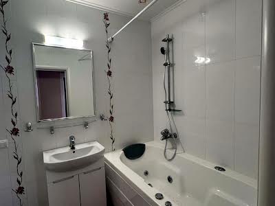 квартира за адресою Миколи Амосова вул., 4