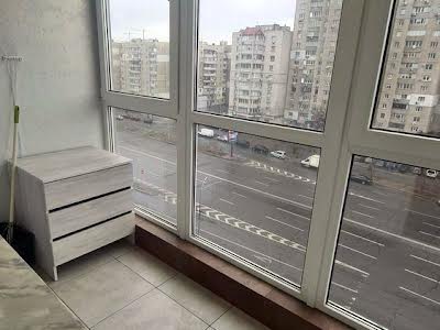 квартира за адресою Ревуцького вул., 40-В