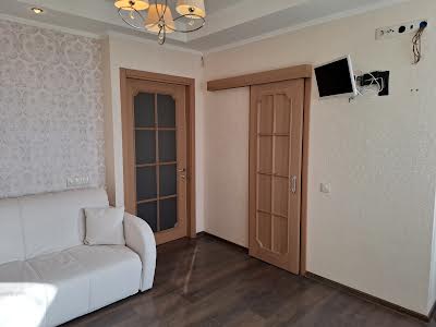 квартира по адресу Александра Мишуги ул., 12