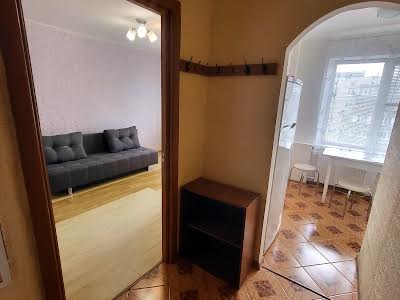 квартира по адресу Анатолія Базилевича пер. (Червонозаводський), 2/13