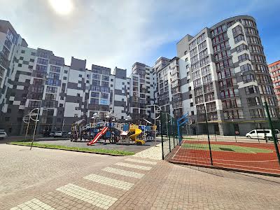 квартира по адресу Василия Симоненко ул., 12