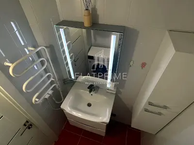 квартира за адресою Ревуцького вул., 21