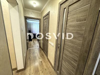 квартира по адресу Тополь-1, 18