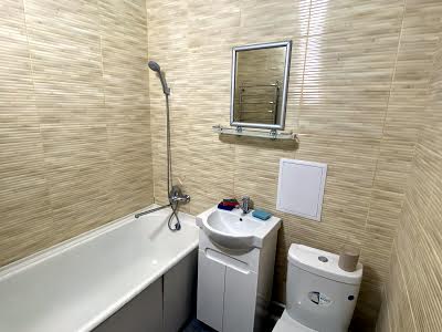 квартира за адресою Ялтинська вул., 8