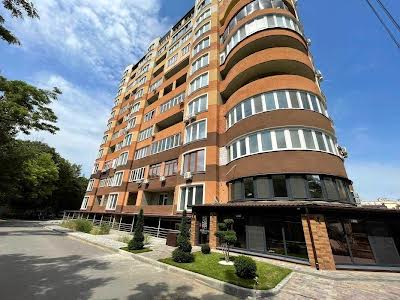 квартира за адресою Зоопаркова вул., 8