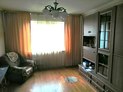 квартира по адресу Червоной Калины просп. (Владимира Маяковского), 81