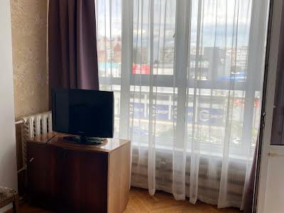 квартира за адресою Озерна вул., 30/51