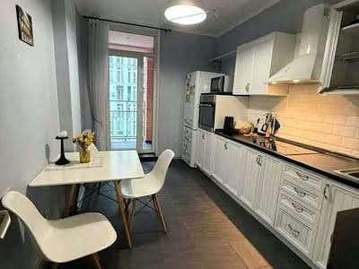 квартира за адресою Регенераторна вул., 4к4