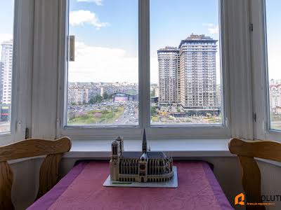 квартира за адресою Оболонський просп., 22-В