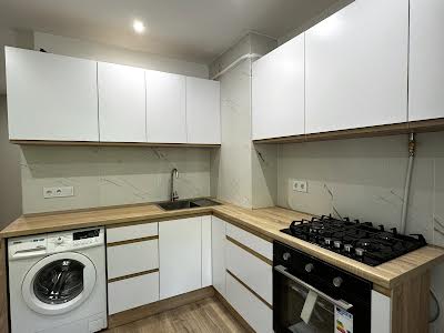 квартира за адресою Академіка Корольова вул., 25