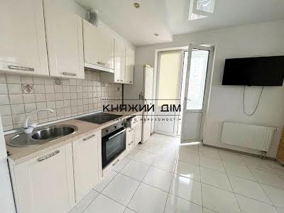 квартира за адресою Феодосійська вул., 3-В